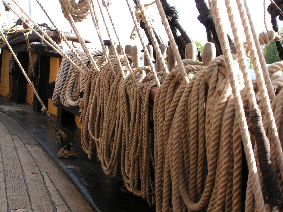 Cordage : l’allié indispensable de vos manœuvres en bateau