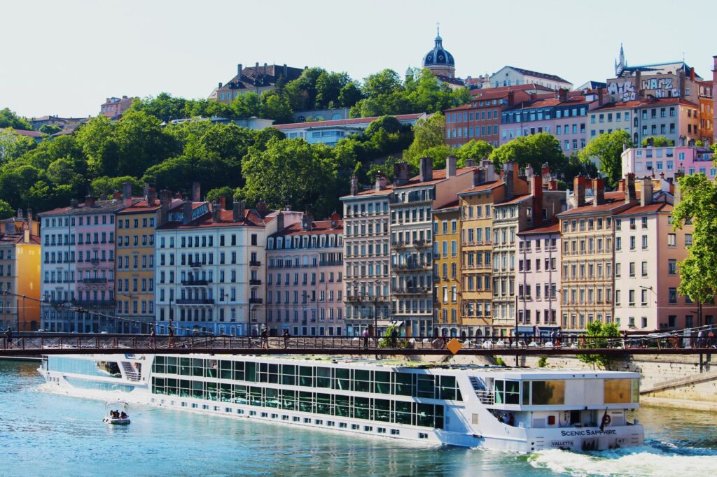 location bateau à lyon